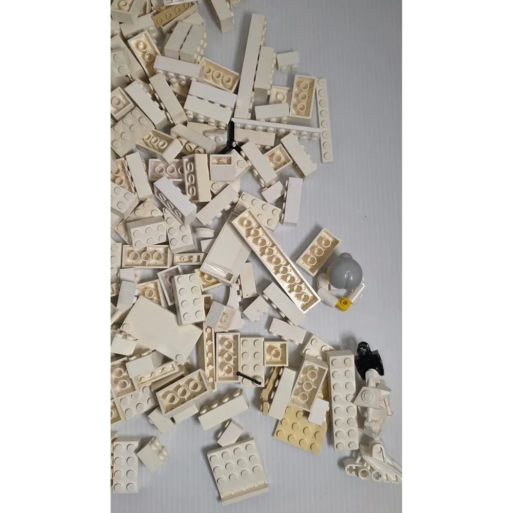 LEGO White‎ Bricks Lot Minifigure Parts Wings Specialty Pieces Bulk 1.6 lb